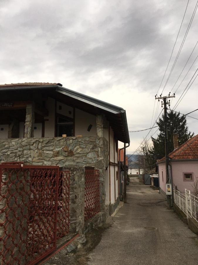 Apartmani Pinkum Veliko Gradiste Exterior photo