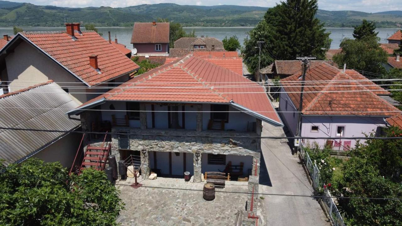 Apartmani Pinkum Veliko Gradiste Exterior photo